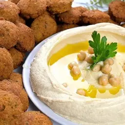 Falafel Hummus